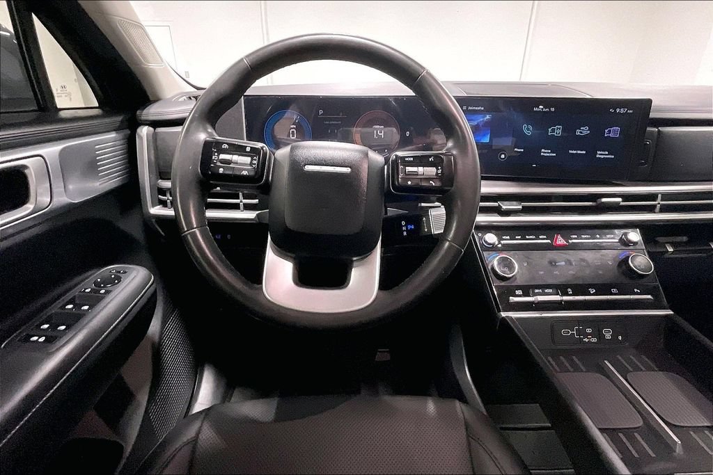 Used 2025 Hyundai Santa Fe SEL FWD image 6