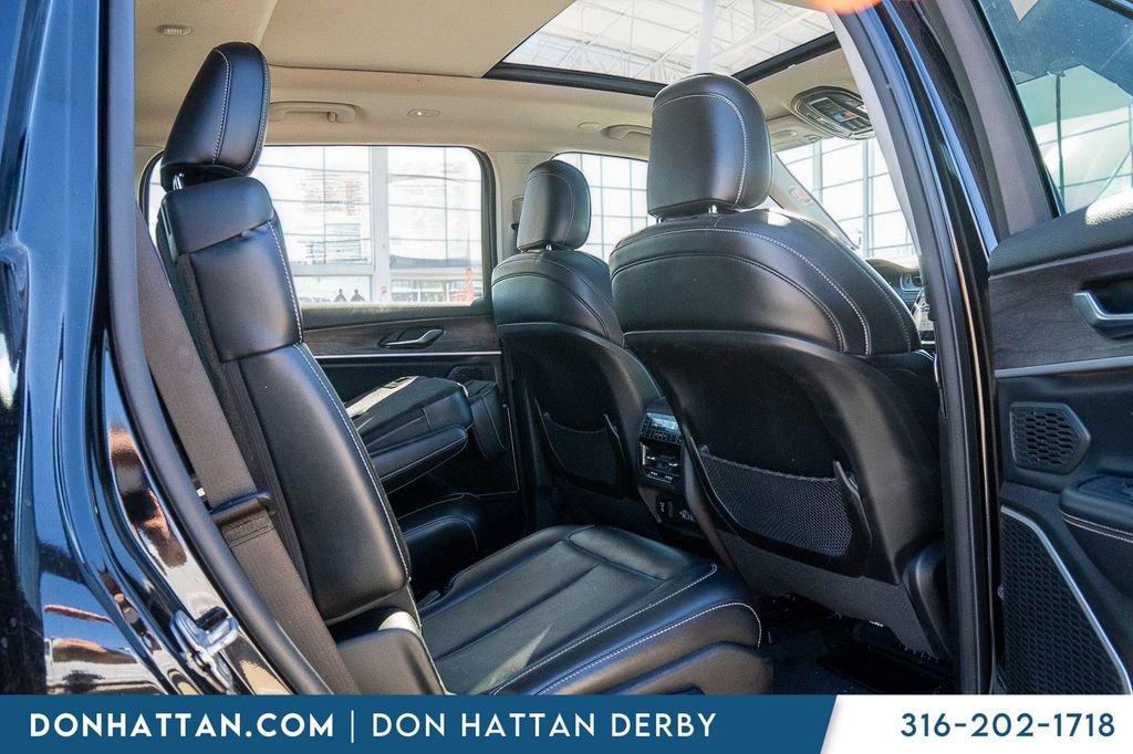 Used 2021 Jeep Grand Cherokee L Limited image 25