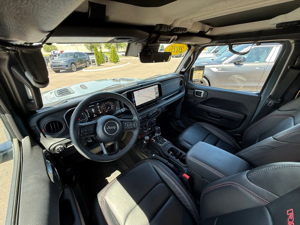 Used 2025 Jeep Gladiator Rubicon AWD/4WD image 22