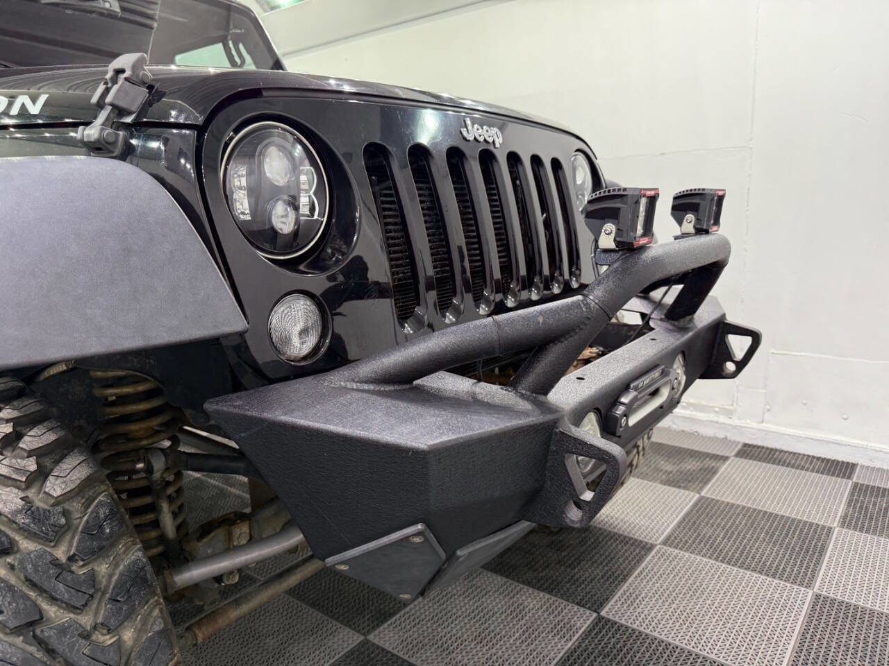 Used 2016 Jeep Wrangler Unlimited Rubicon w/ Max Tow Package image 2