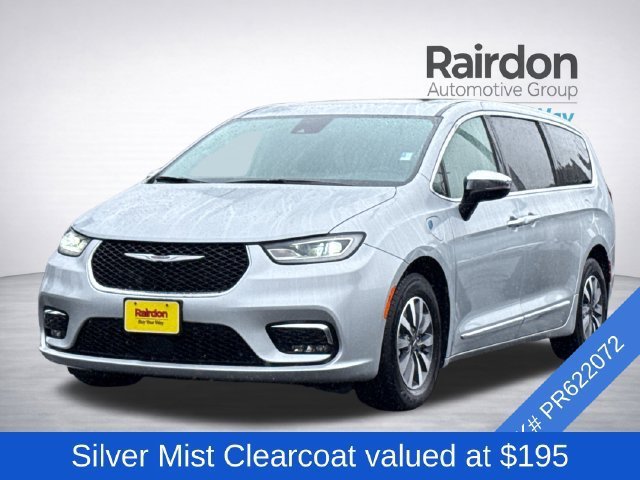 Used 2023 Chrysler Pacifica Limited FWD image 2
