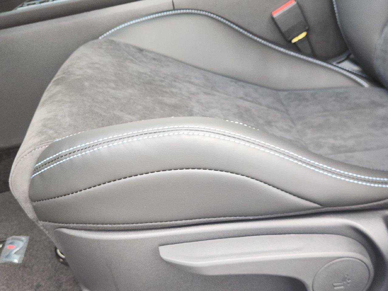 New 2026 Hyundai Elantra N FWD image 25