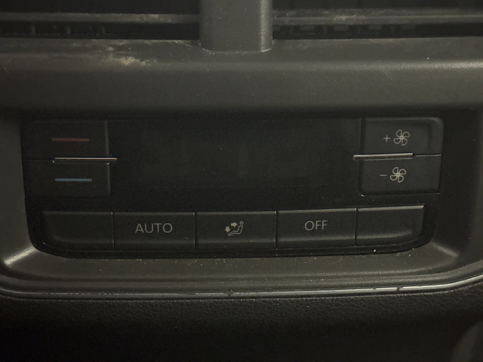 Used 2019 Volkswagen Atlas SE w/ Towing Package image 18