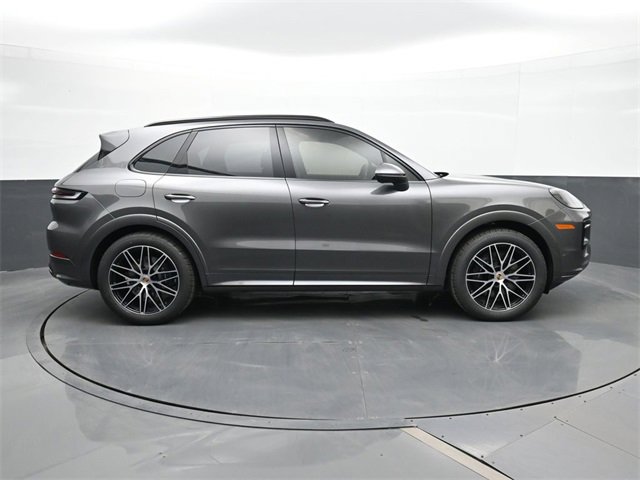 New 2025 Porsche Cayenne image 27