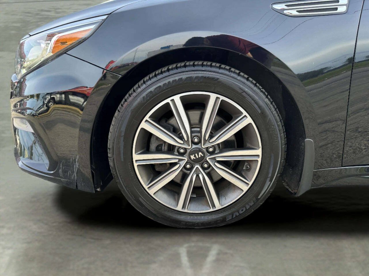 Used 2019 Kia Optima EX w/ EX Premium Package FWD image 39