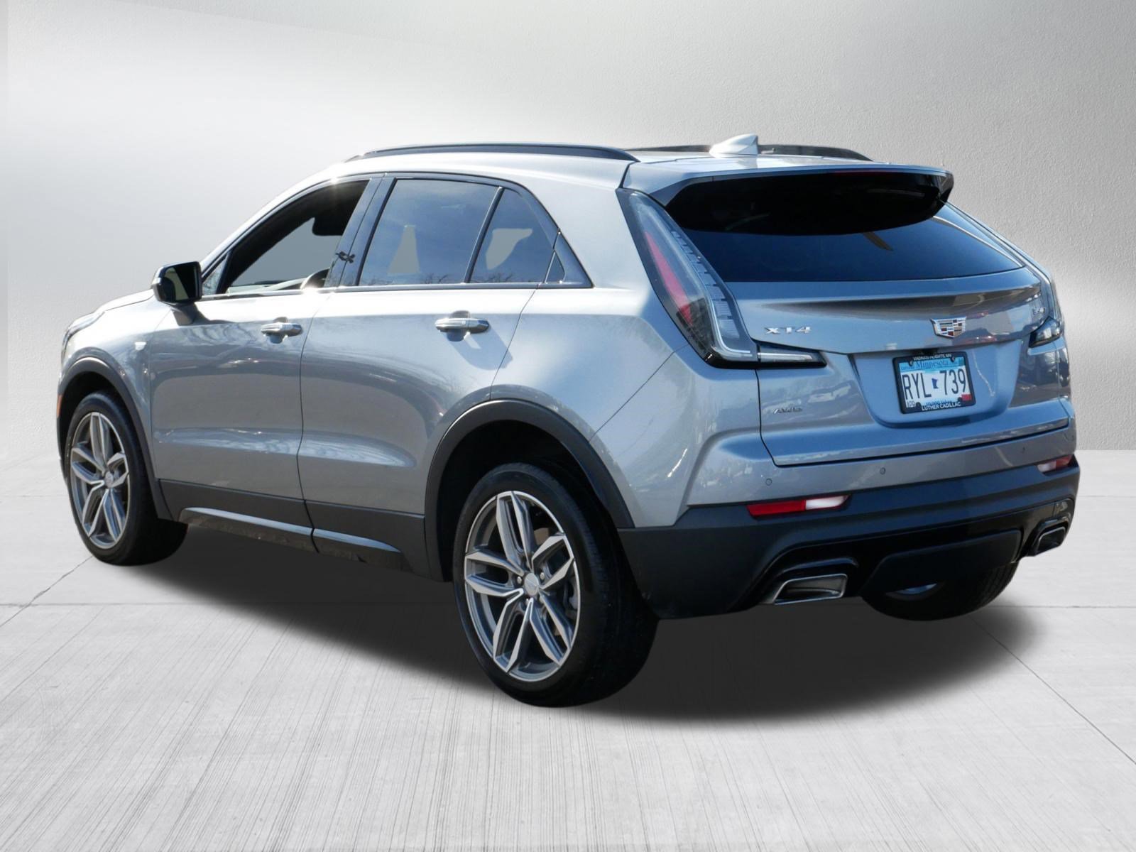 Used 2023 Cadillac XT4 Sport w/ Cold Weather Package image 5