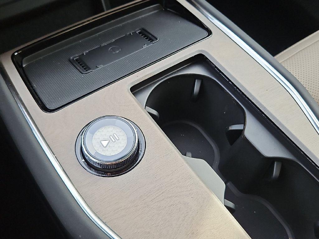 New 2026 Volvo EX90 Ultra AWD/4WD image 19