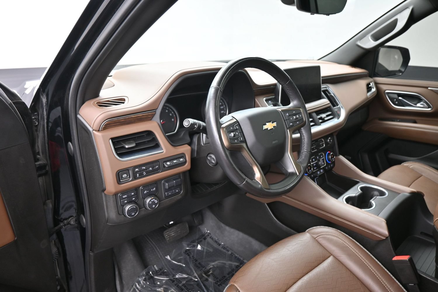 Used 2021 Chevrolet Suburban High Country AWD/4WD image 12
