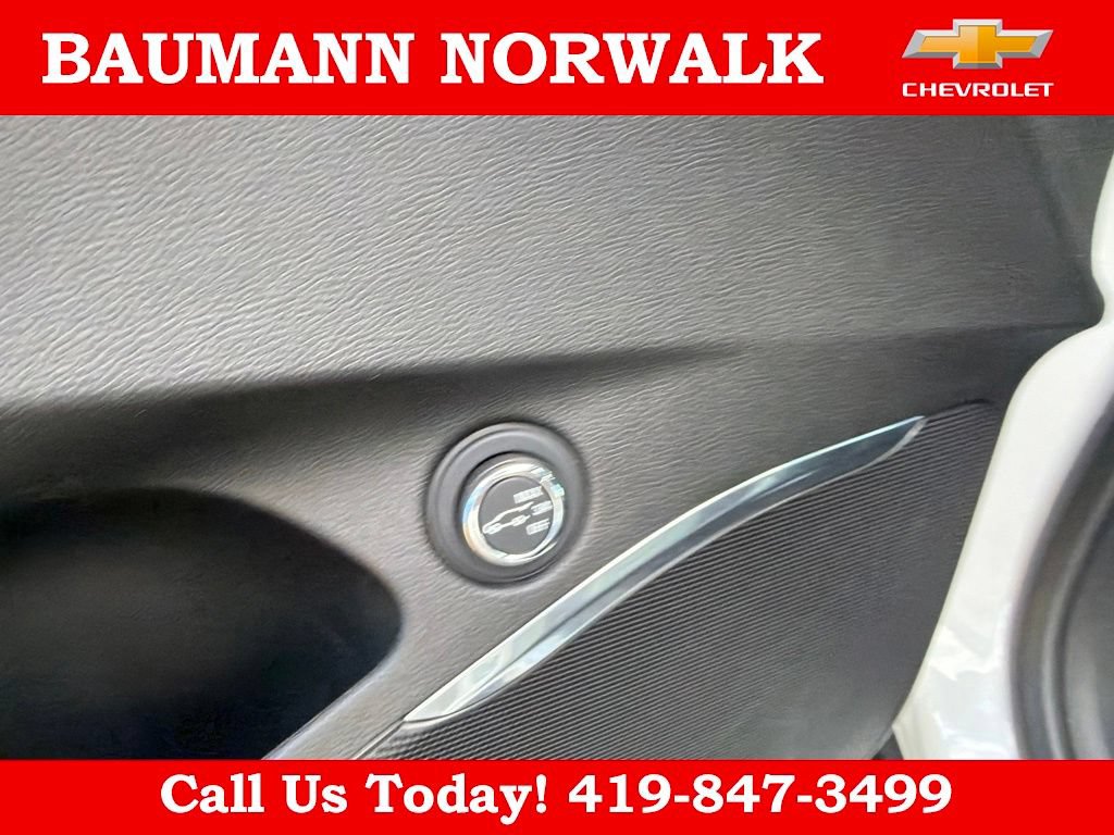 Used 2024 Buick Enclave Essence w/ Sport Touring Edition FWD image 18