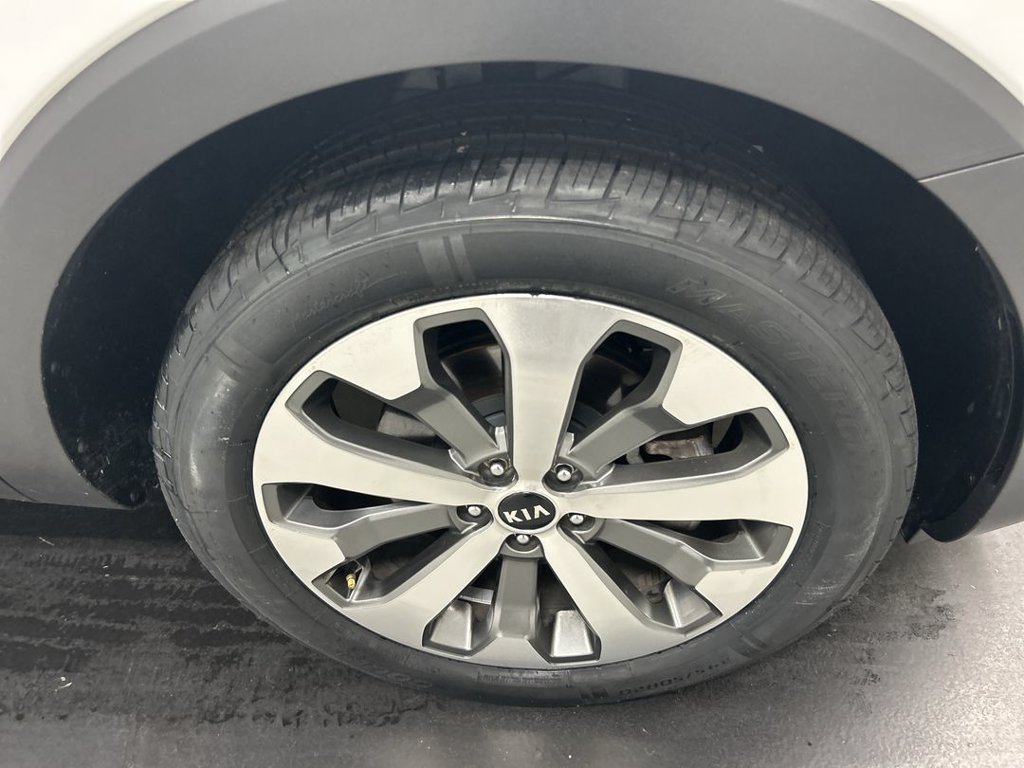 Used 2020 Kia Telluride EX w/ EX Premium Package AWD/4WD image 8