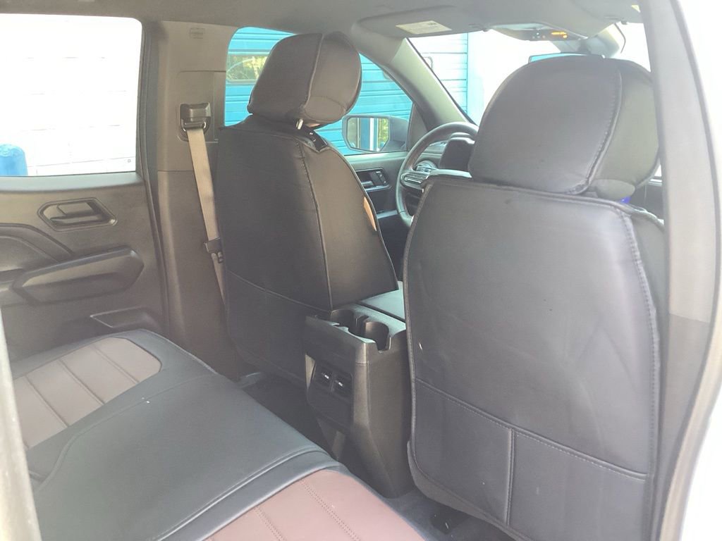 Used 2025 Chevrolet Colorado W/T w/ Advanced Trailering Package image 33