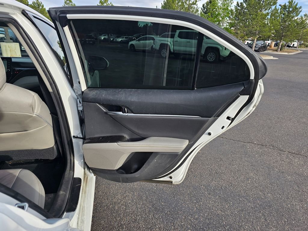 Used 2021 Toyota Camry XLE w/ Navigation Upgrade Package FWD image 17