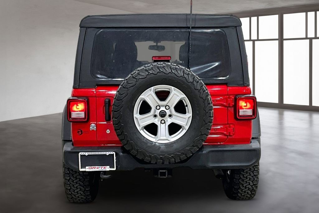 Used 2018 Jeep Wrangler Unlimited Sport S image 4