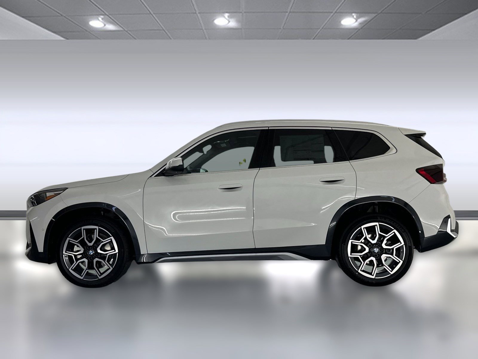 New 2026 BMW X1 xDrive28i w/ Convenience Package image 2