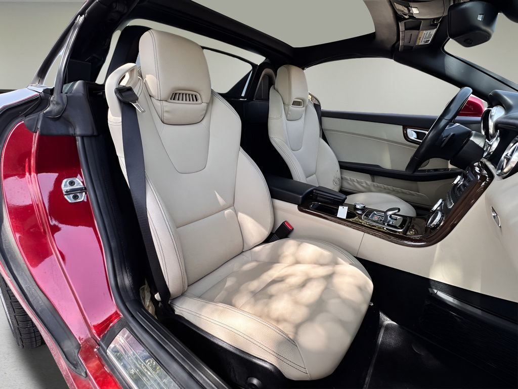 Used 2016 Mercedes-Benz SLK 300 image 23