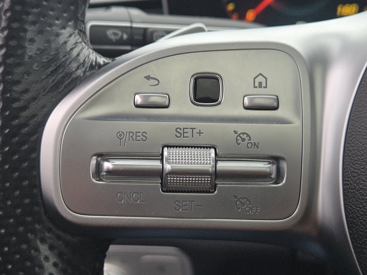 Used 2021 Mercedes-Benz C 300 4MATIC Sedan w/ Premium Package image 10