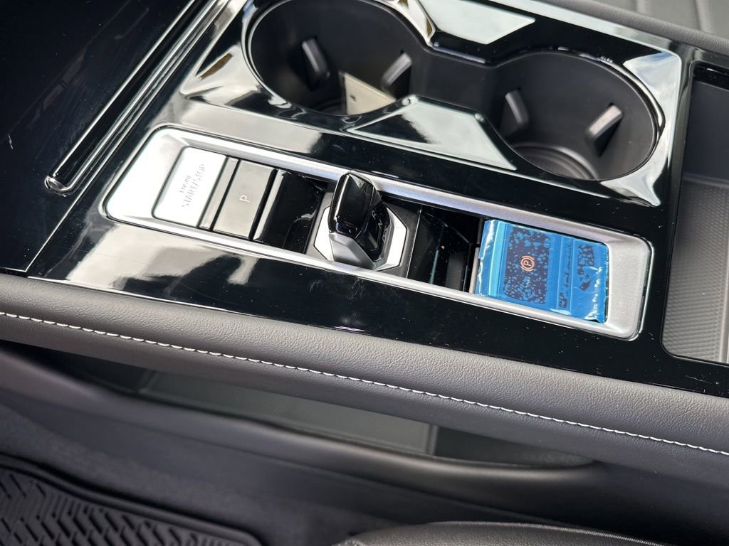 New 2026 Volkswagen Atlas Cross Sport SEL R-Line image 23