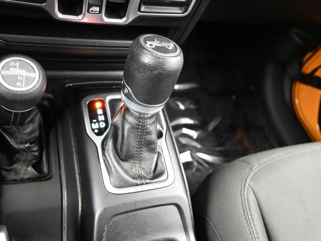 Used 2018 Jeep Wrangler Unlimited Sport S image 23