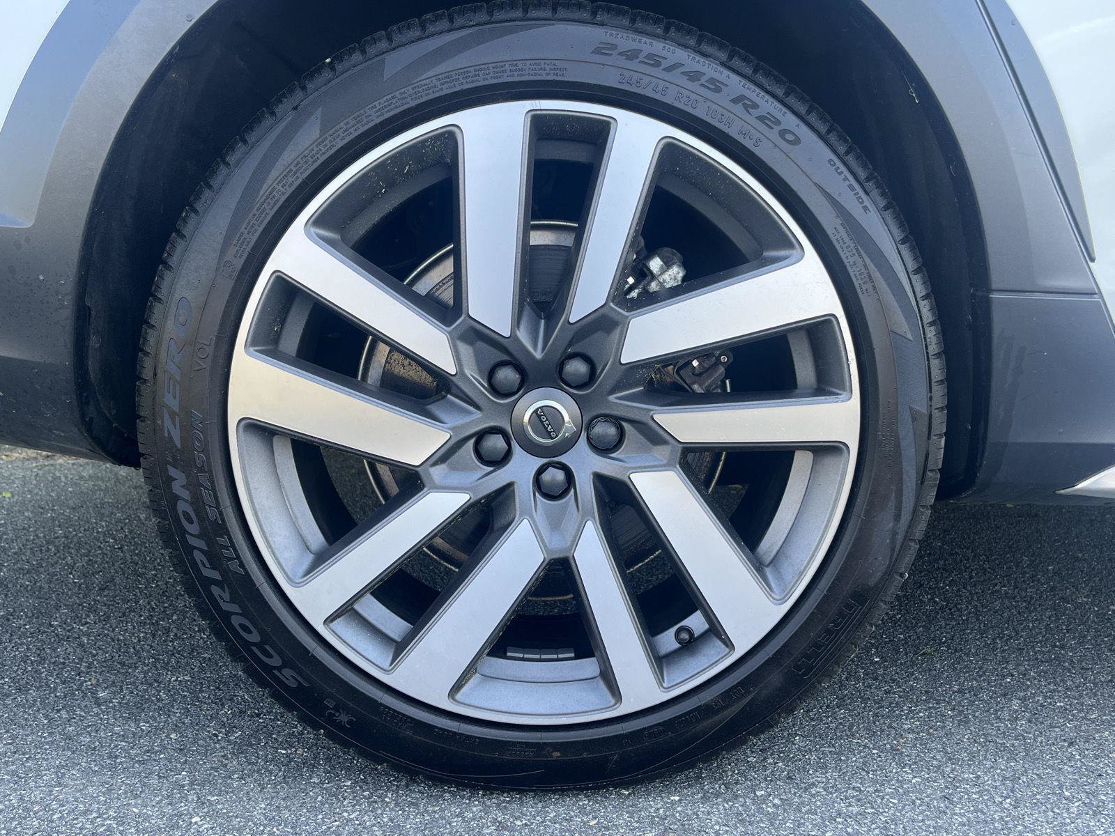Used 2023 Volvo V90 B6 Cross Country Plus w/ Climate Package AWD/4WD image 26