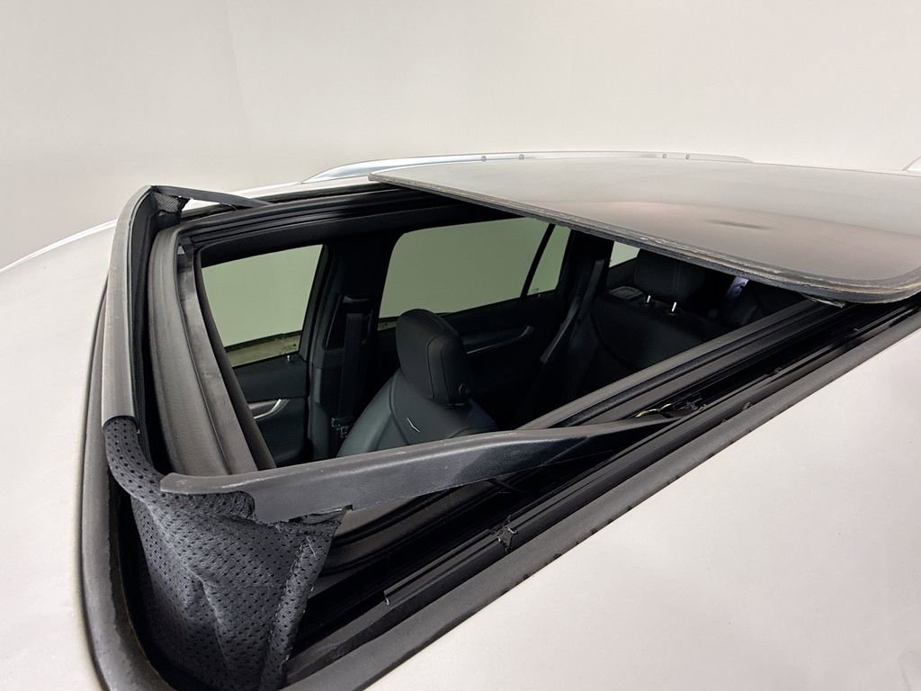 Used 2024 Cadillac XT6 Luxury AWD/4WD image 14