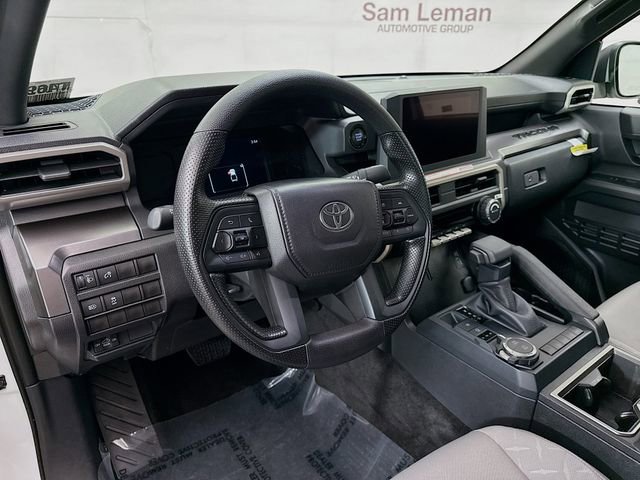 Used 2025 Toyota Tacoma SR5 AWD/4WD image 9