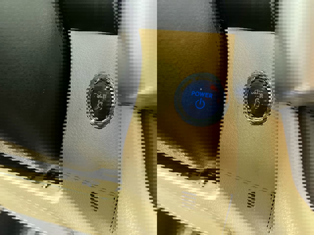 Used 2016 Toyota Highlander Limited image 23