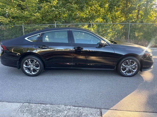 Used 2024 Honda Accord EX-L image 4