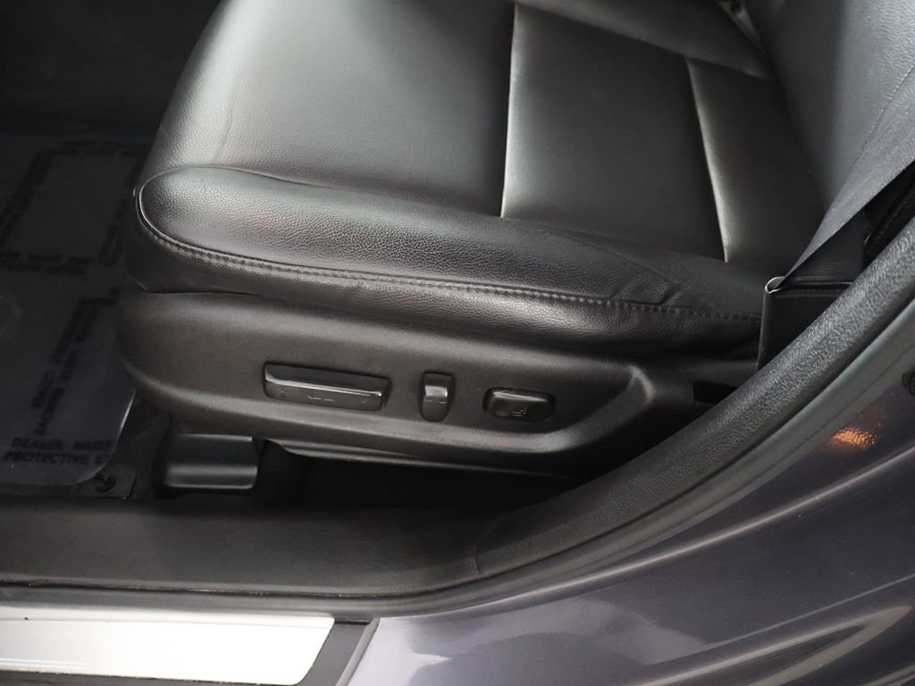 Used 2017 Acura RDX AWD image 30