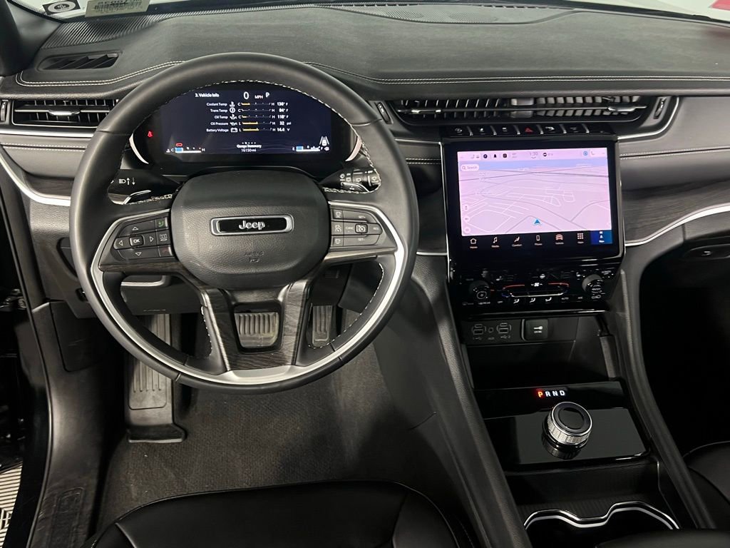 Used 2024 Jeep Grand Cherokee Limited image 14