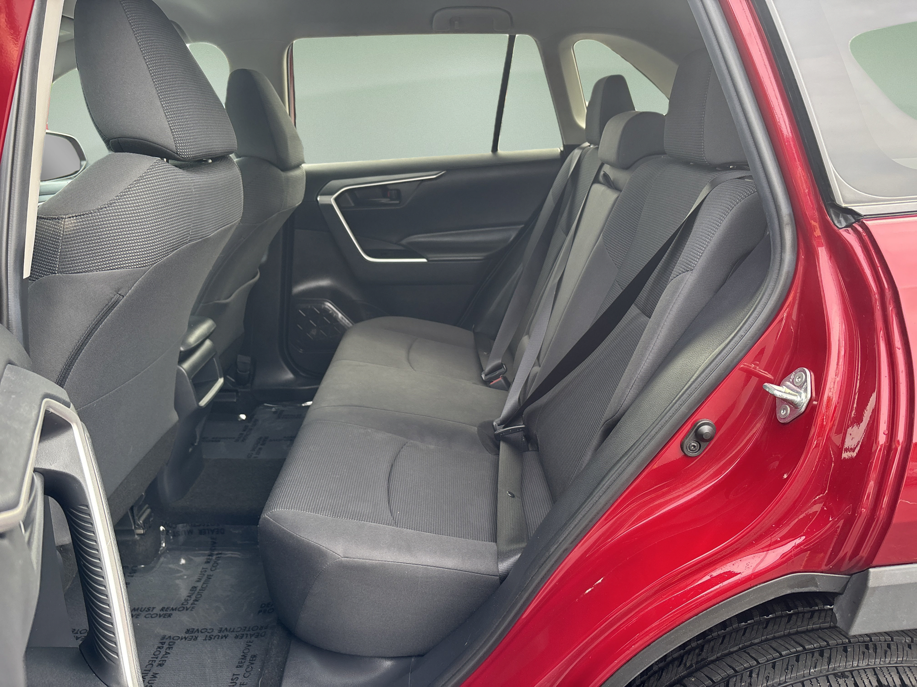 Used 2019 Toyota RAV4 LE w/ Carpet Mat Package FWD image 19