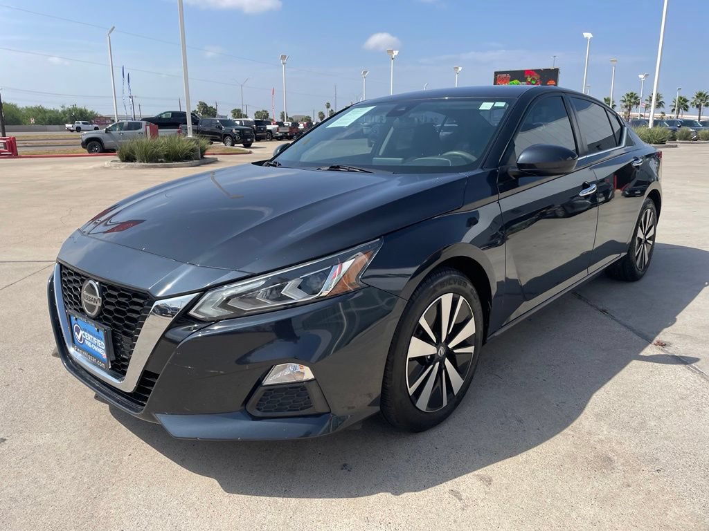 Certified 2022 Nissan Altima 2.5 SV FWD image 3