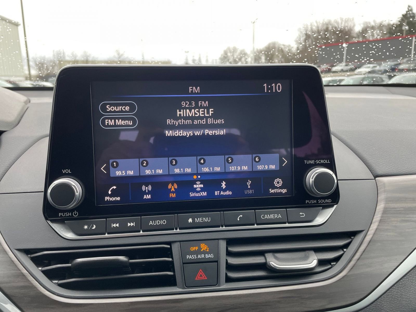 Used 2025 Nissan Altima 2.5 SV image 21