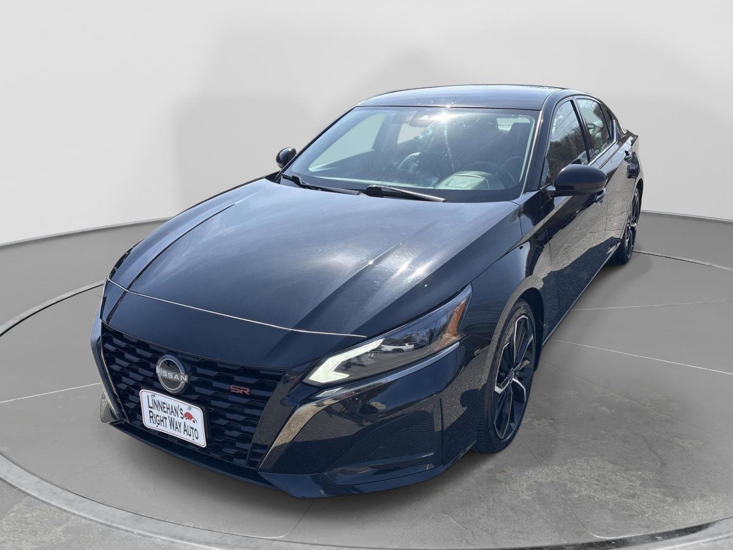 Used 2024 Nissan Altima 2.5 SR FWD image 4