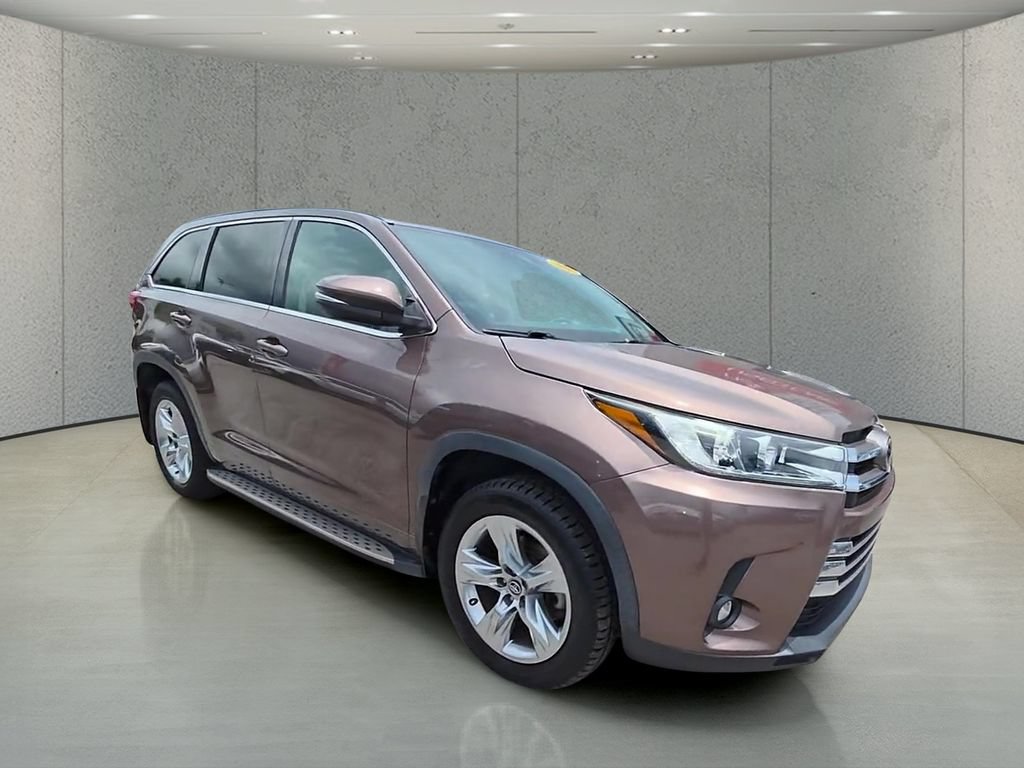 Used 2019 Toyota Highlander Limited FWD image 36