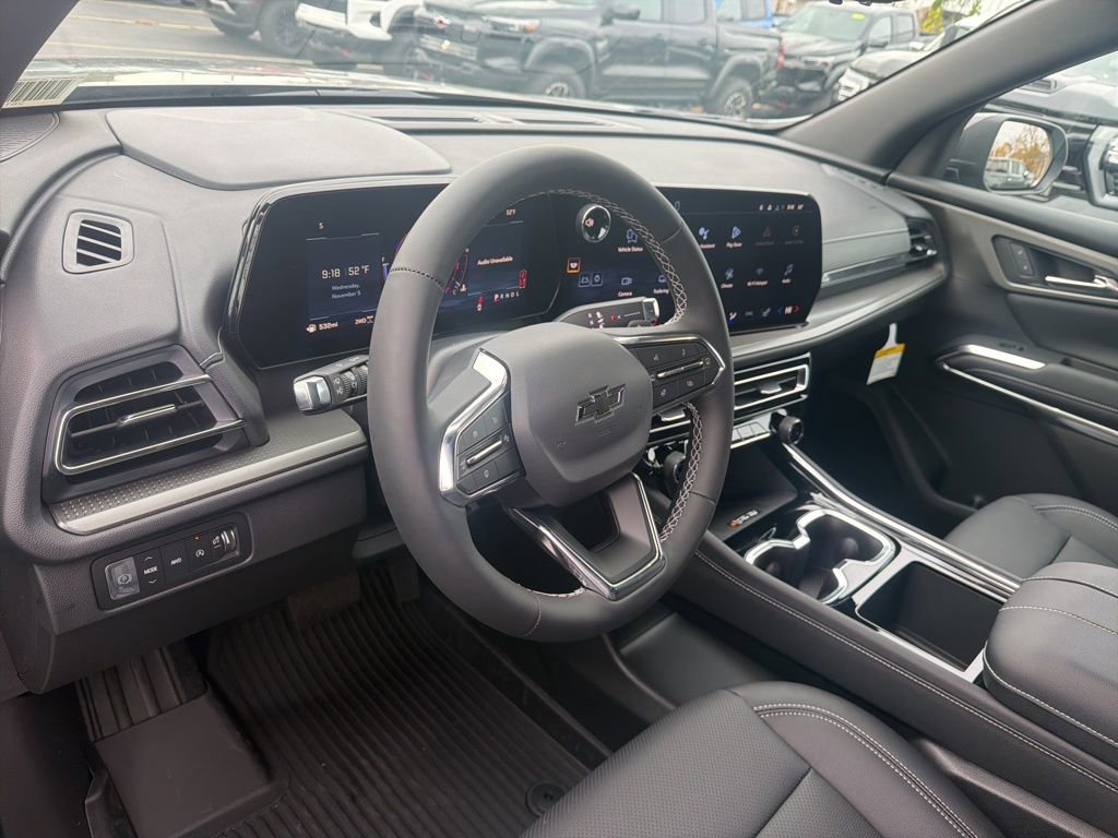 New 2026 Chevrolet Traverse LT w/ Midnight/Sport Edition image 5