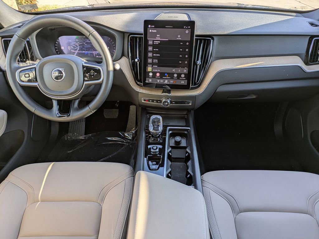 New 2026 Volvo XC60 B5 Plus w/ Climate Package AWD/4WD image 15