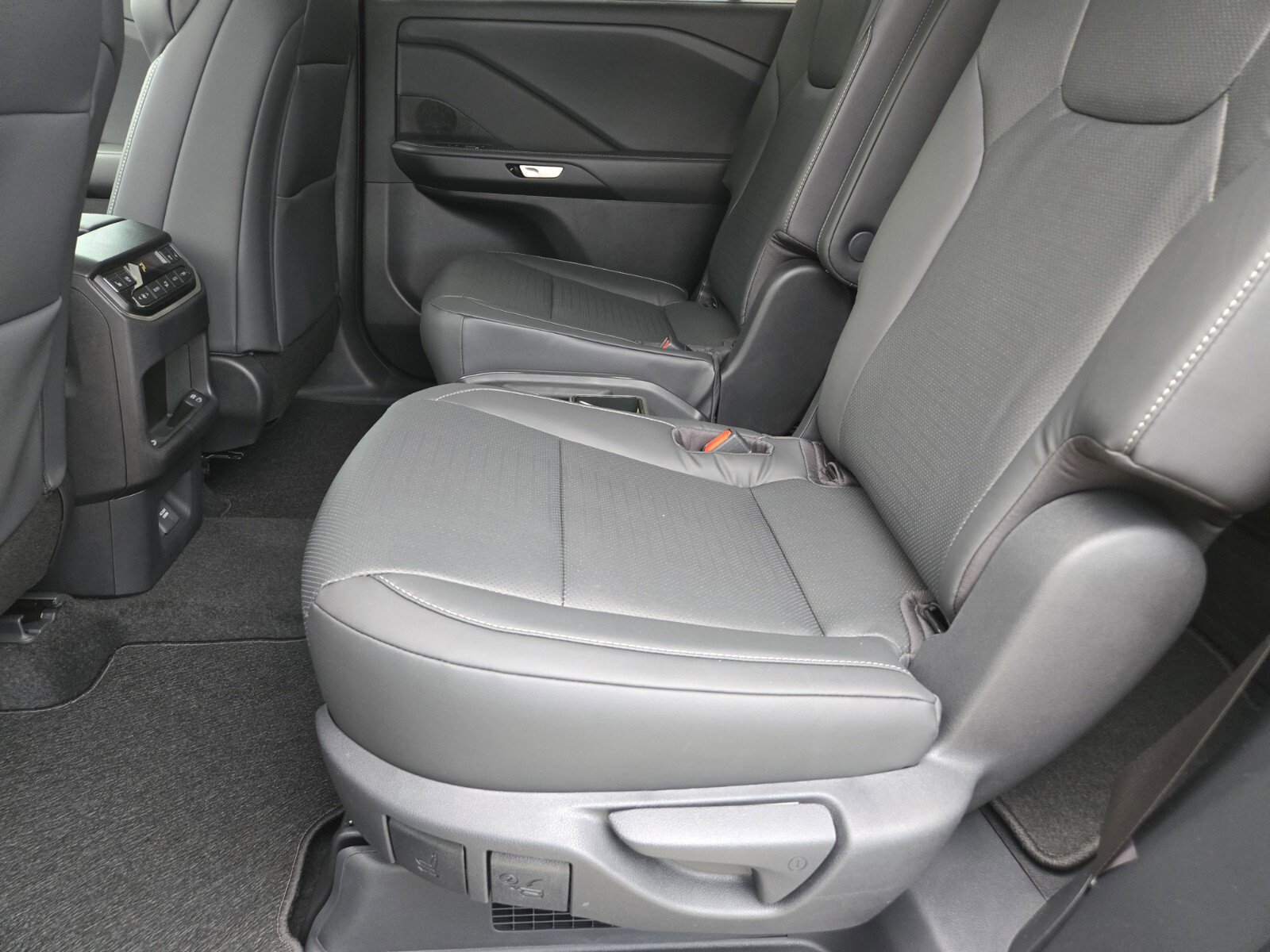 New 2026 Lexus TX 500h AWD image 7