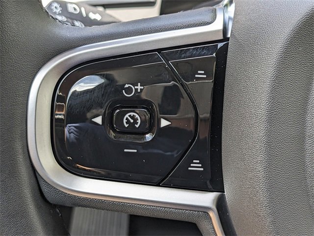 New 2025 Volvo XC60 B5 Ultra w/ Climate Package image 28