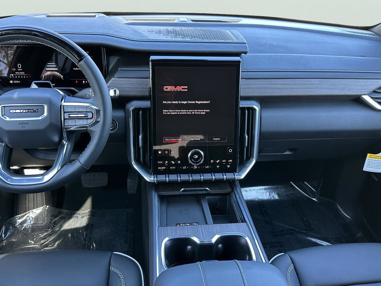 New 2026 GMC Acadia Denali w/ Super Cruise Package FWD image 15