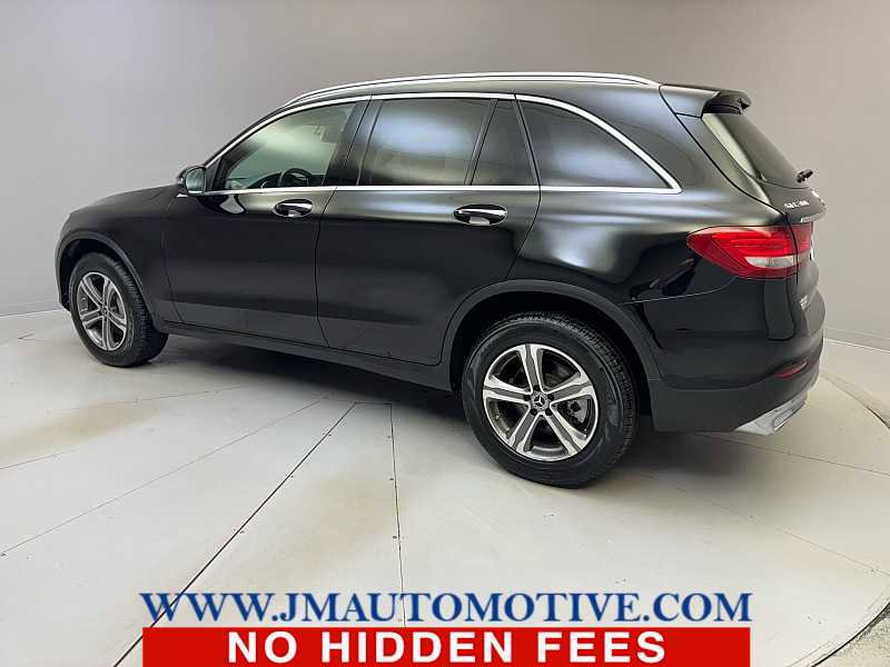 Used 2019 Mercedes-Benz GLC 300 4MATIC image 3