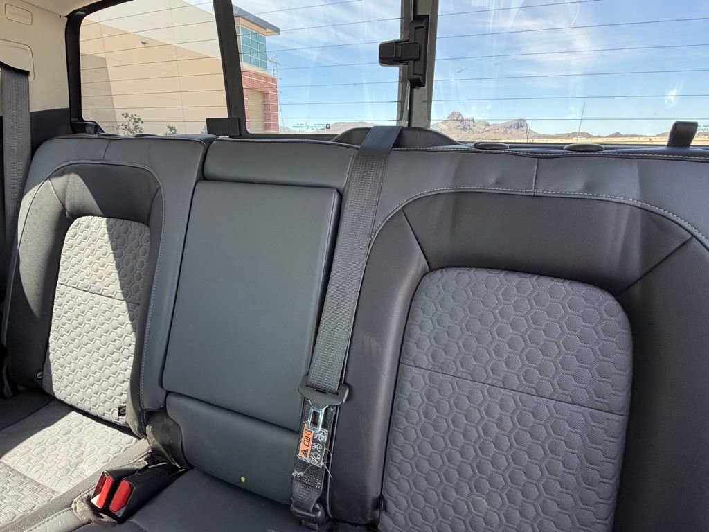 Used 2017 Chevrolet Colorado Z71 AWD/4WD image 10