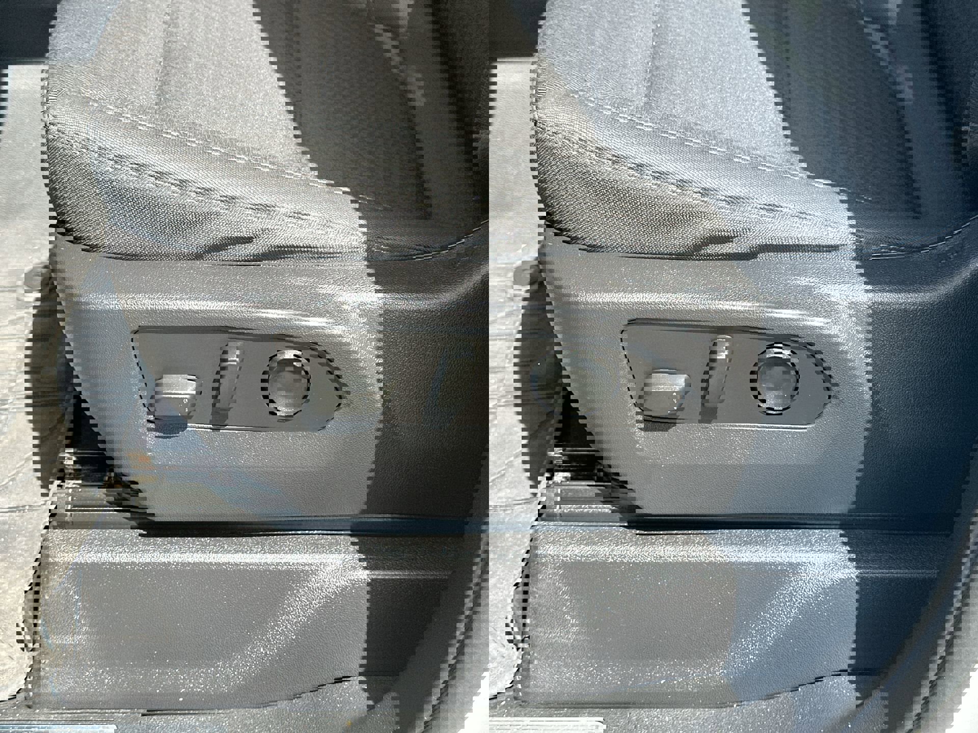 Certified 2023 Chevrolet Silverado 1500 RST image 18