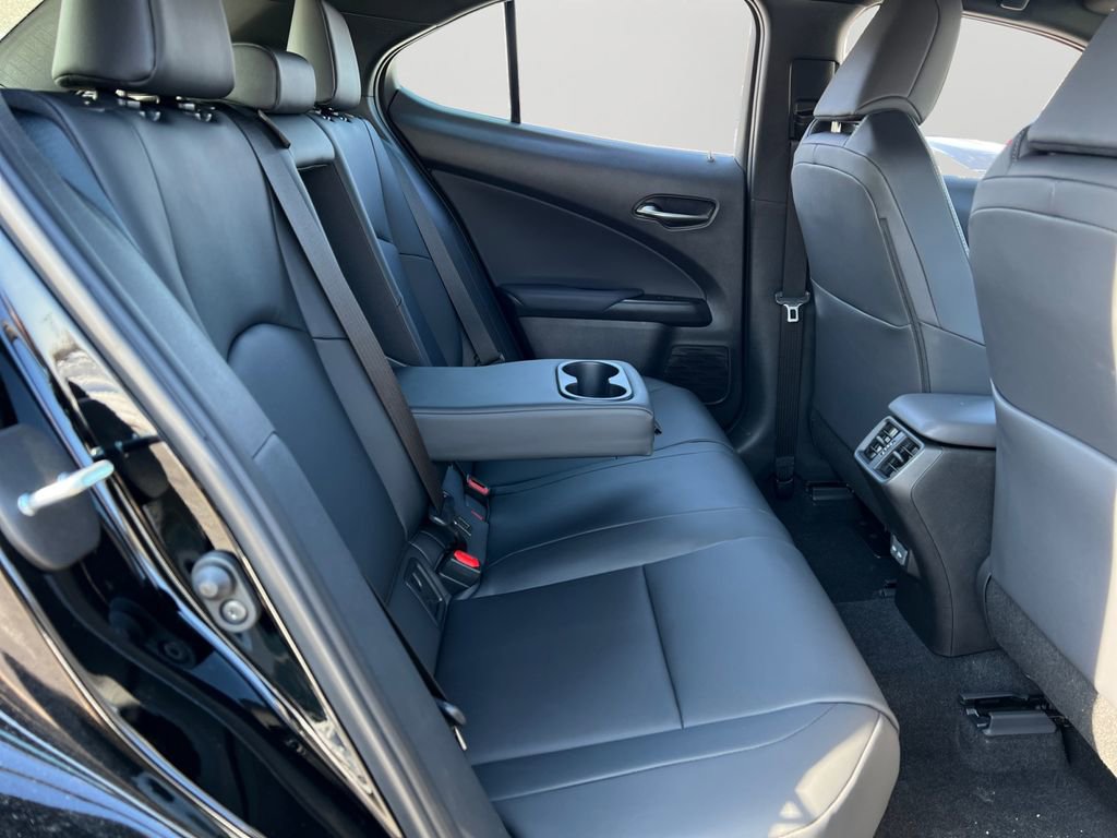New 2025 Lexus UX 300h AWD image 6