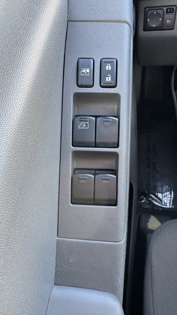 Used 2019 Nissan Frontier SV image 23