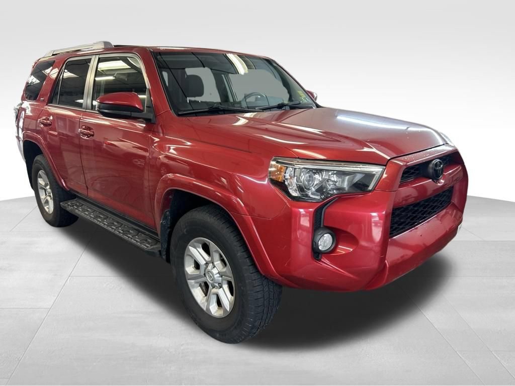 Used 2017 Toyota 4Runner SR5 AWD/4WD image 7
