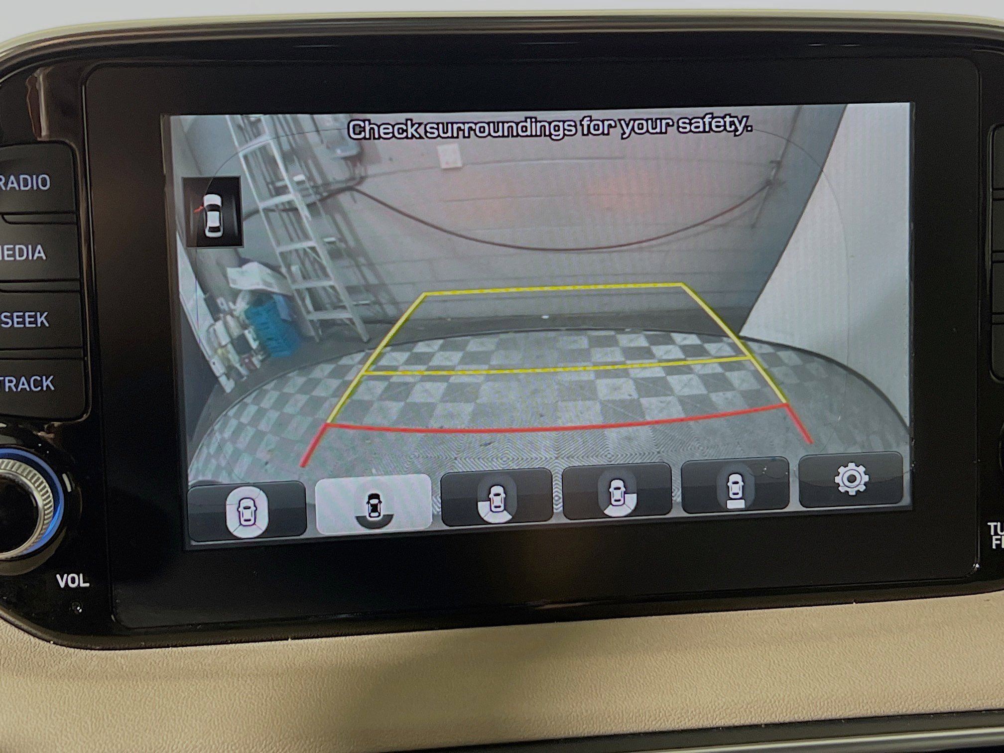 Used 2019 Hyundai Santa Fe FWD image 28