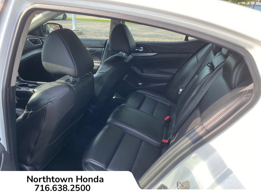 Used 2017 Nissan Maxima 3.5 SV FWD image 15