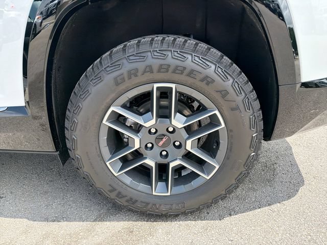 New 2026 GMC Terrain AT4 w/ Technology Package II AWD/4WD image 26