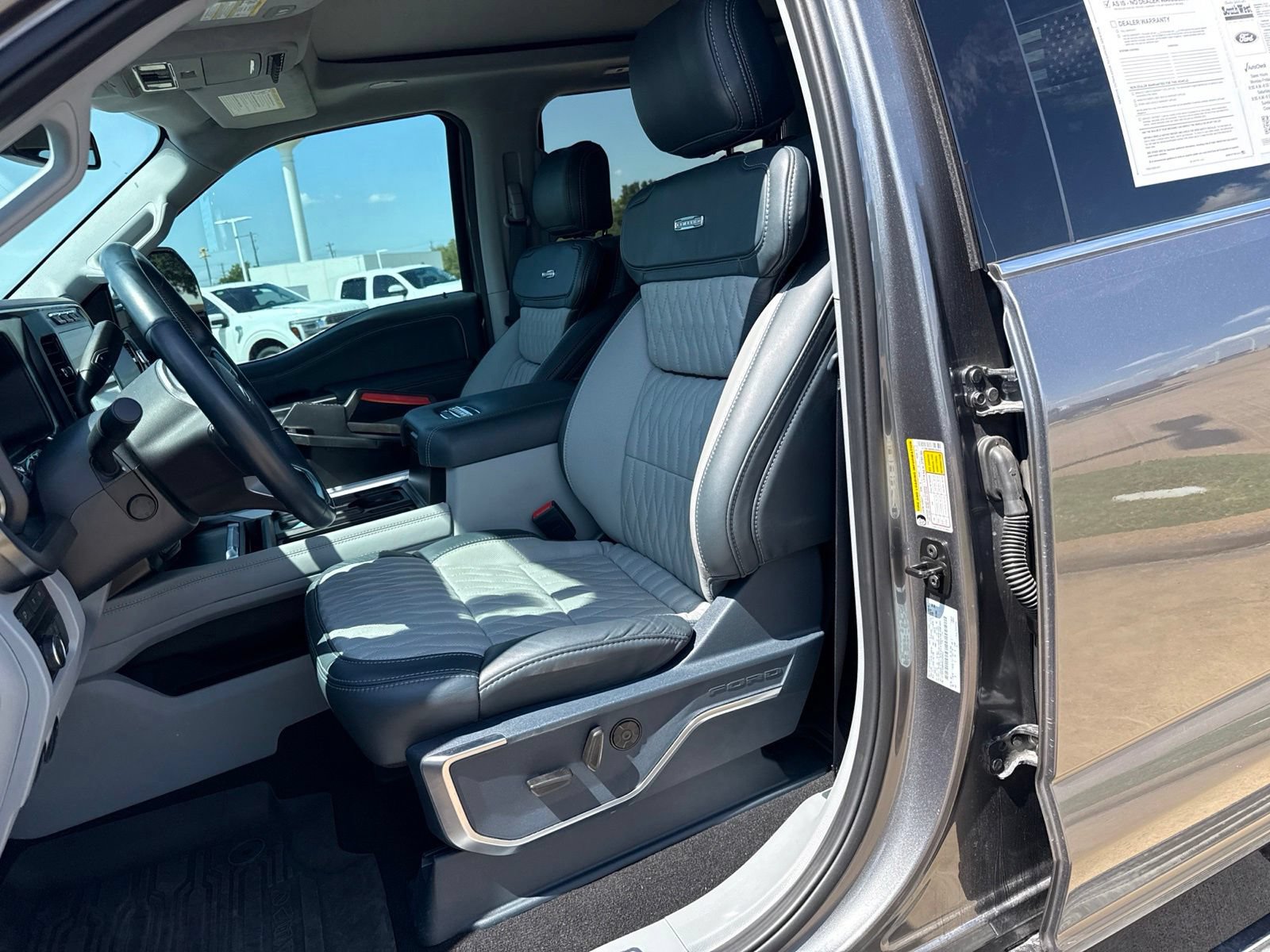 Used 2024 Ford F350 Limited w/ FX4 Off-Road Package AWD/4WD image 15