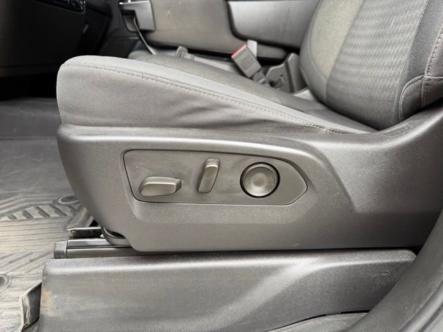 Used 2023 Chevrolet Silverado 1500 LT image 9